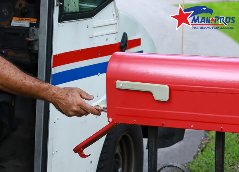 Why Businesses Still Rely on Direct Mail Service for Lead Generation ?